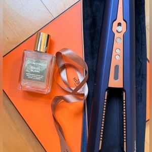 Dyson Corrale™ styler straightener
(Black/Purple)